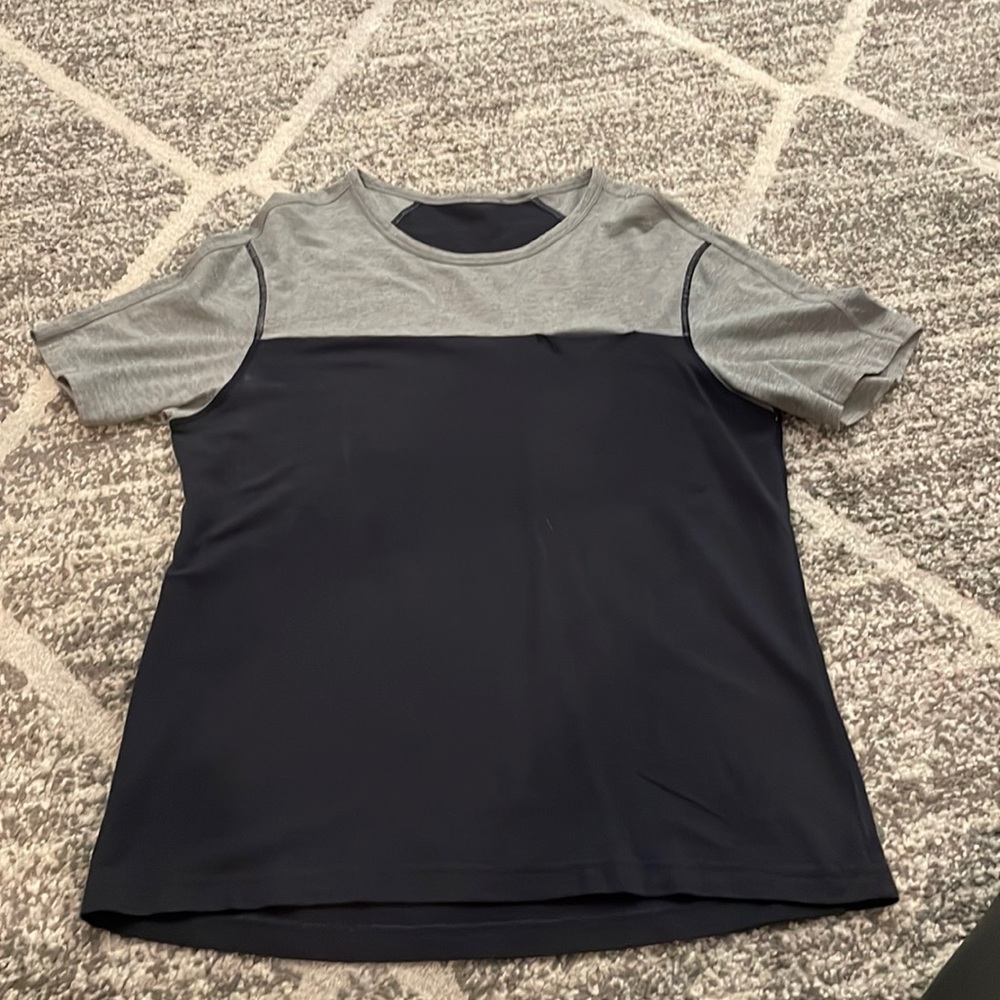 Lululemon athletic tee. Navy and grey color block. Size M.